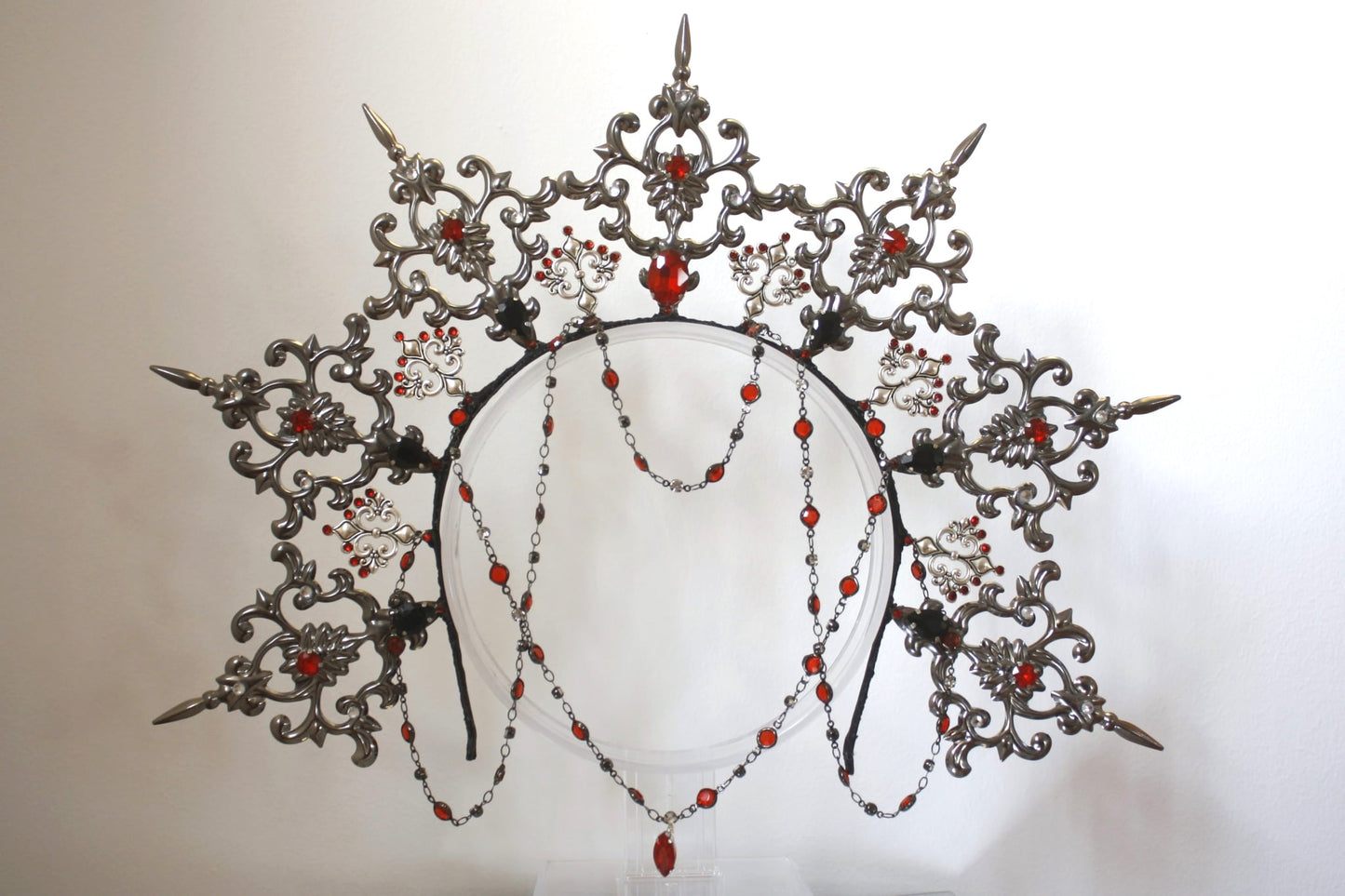 Bloodless Beauty Halo